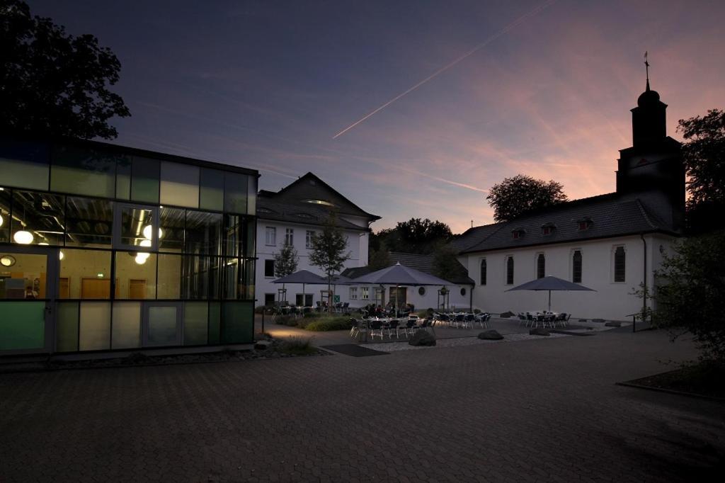 Haus Venusberg Jugendbildungsstaette Bonn Hotel Exterior foto